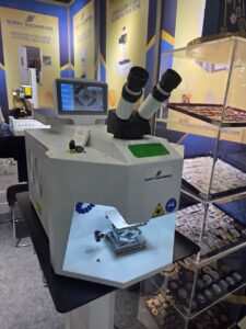 laser soldering machine